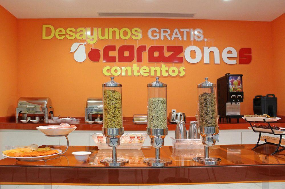 One Chihuahua Fashion Mall Exterior photo